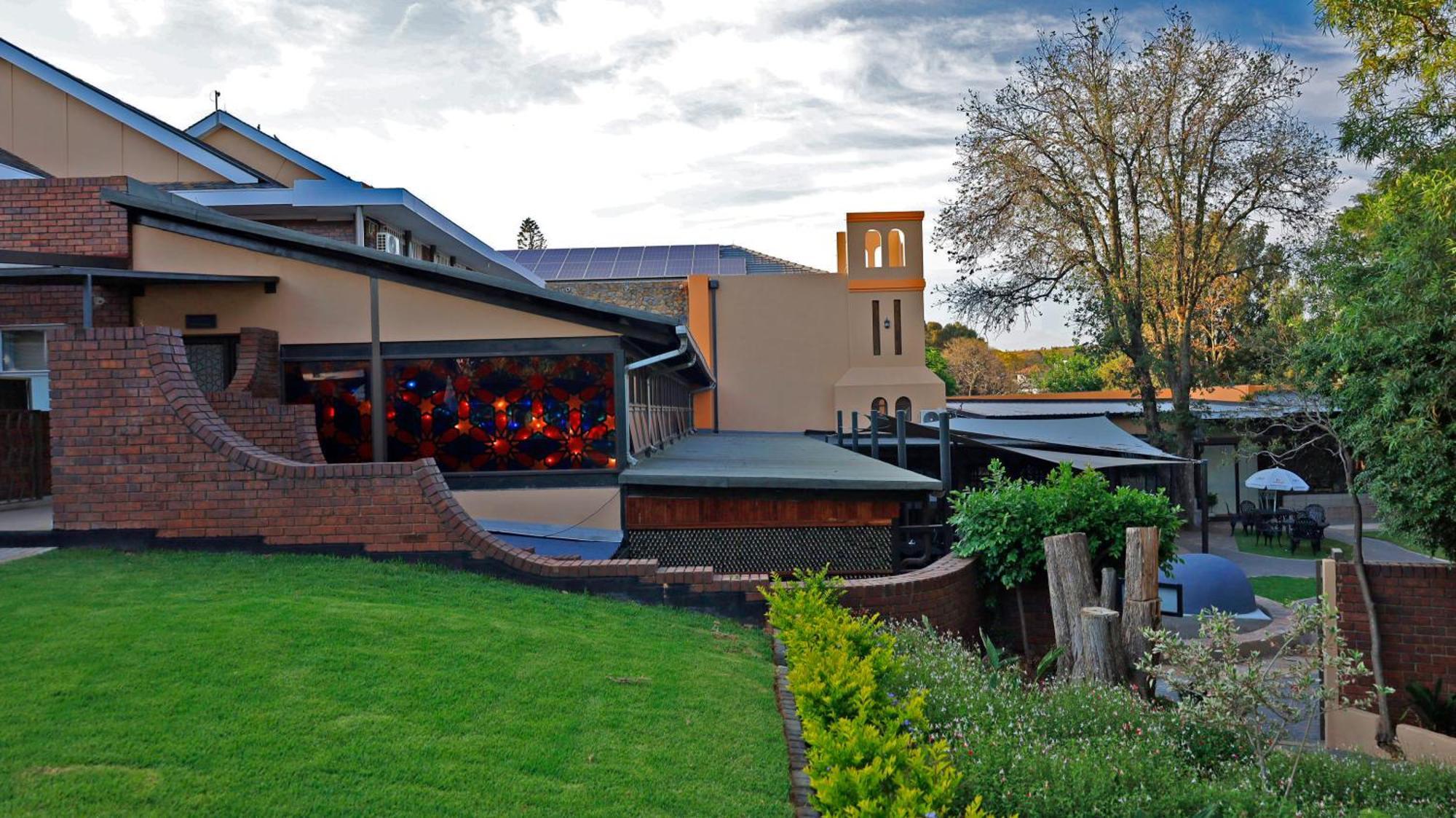 Qurtuba Hotel And Spa Sandown Exterior foto
